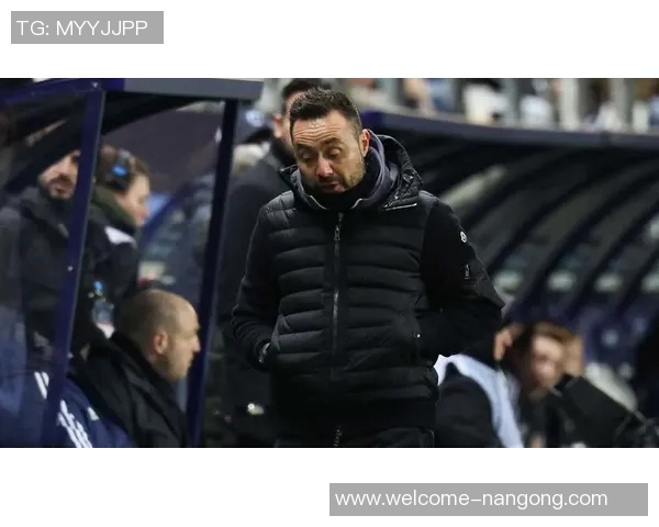 德泽尔比或在更衣室公开羞辱球员此前对格林伍德的做法引发关注